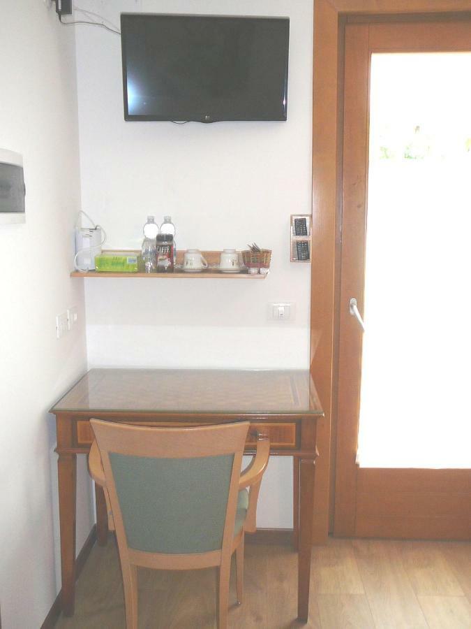 Casa Screm - Appartamenti E Camere -Rigolato - Ud Bagian luar foto